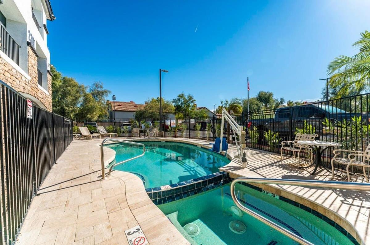 Tempe Studio Apartment 2 ภายนอก รูปภาพ